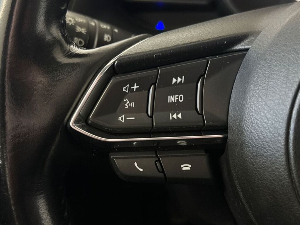 Mazda Mazda3 2018 Valkoinen