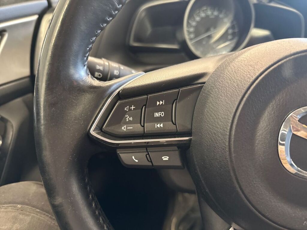 Mazda Mazda3 2018 Harmaa
