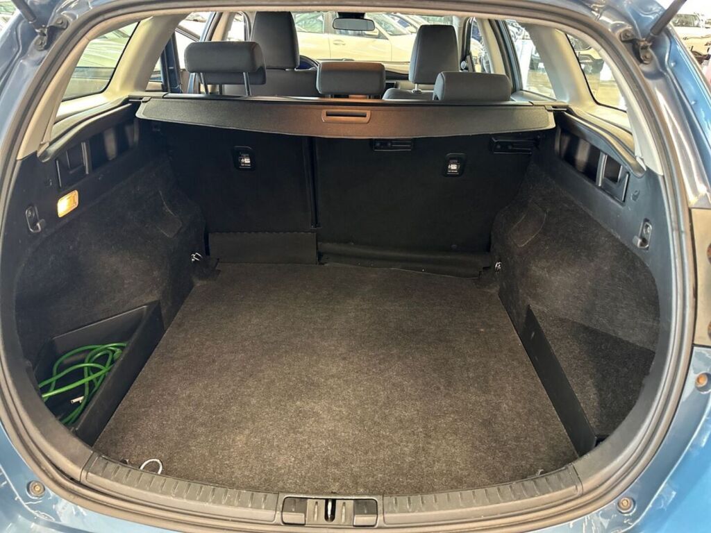 Toyota Auris 2017 Sininen