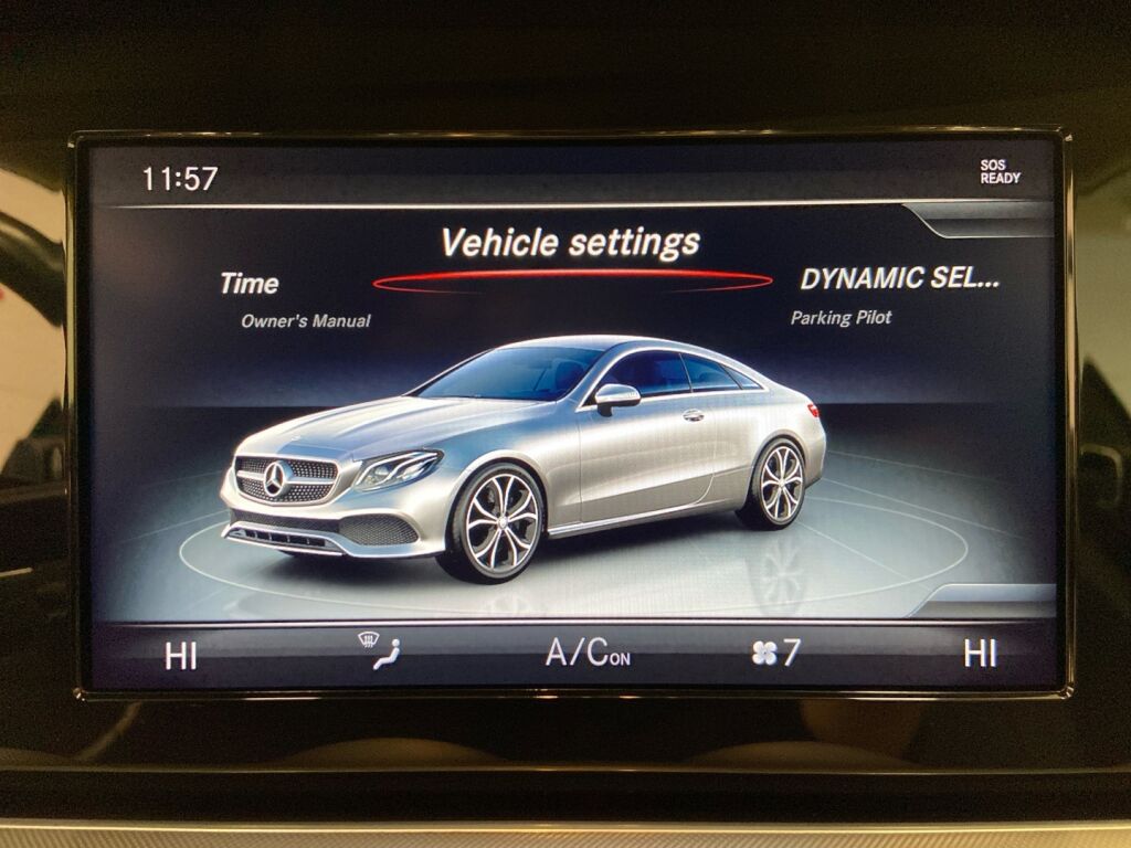 Mercedes-Benz E 2017 Valkoinen