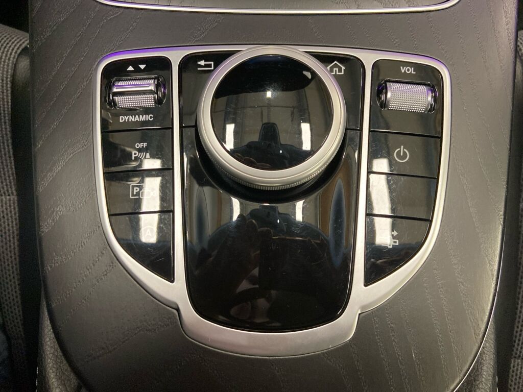 Mercedes-Benz E 2017 Valkoinen