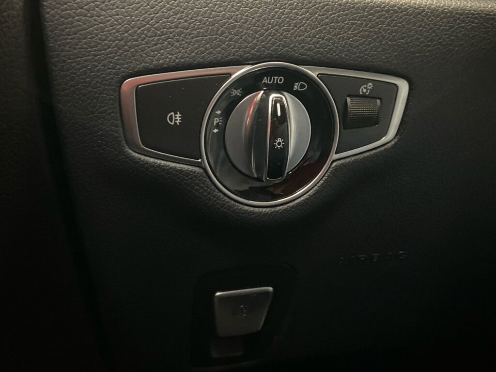 Mercedes-Benz E 2017 Valkoinen