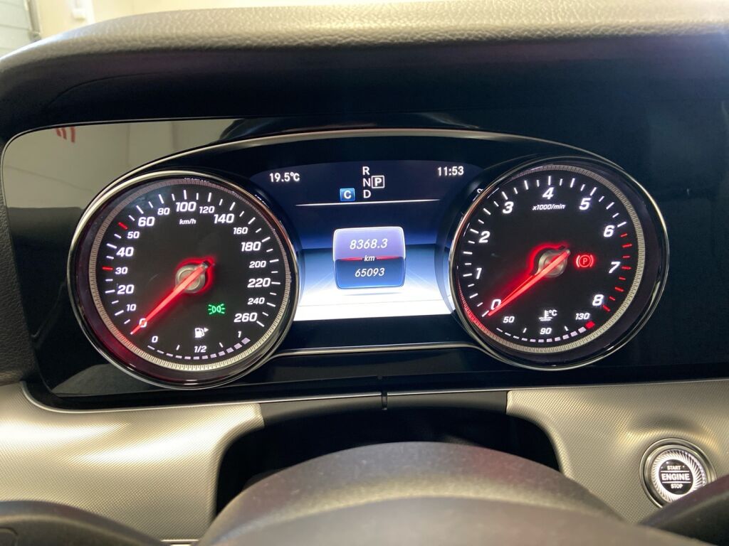 Mercedes-Benz E 2017 Valkoinen