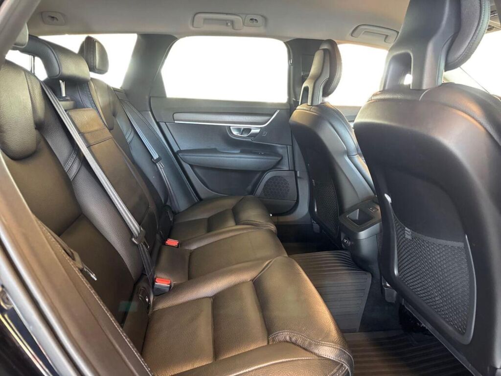 Volvo V90 Cross Country 2017 Sininen