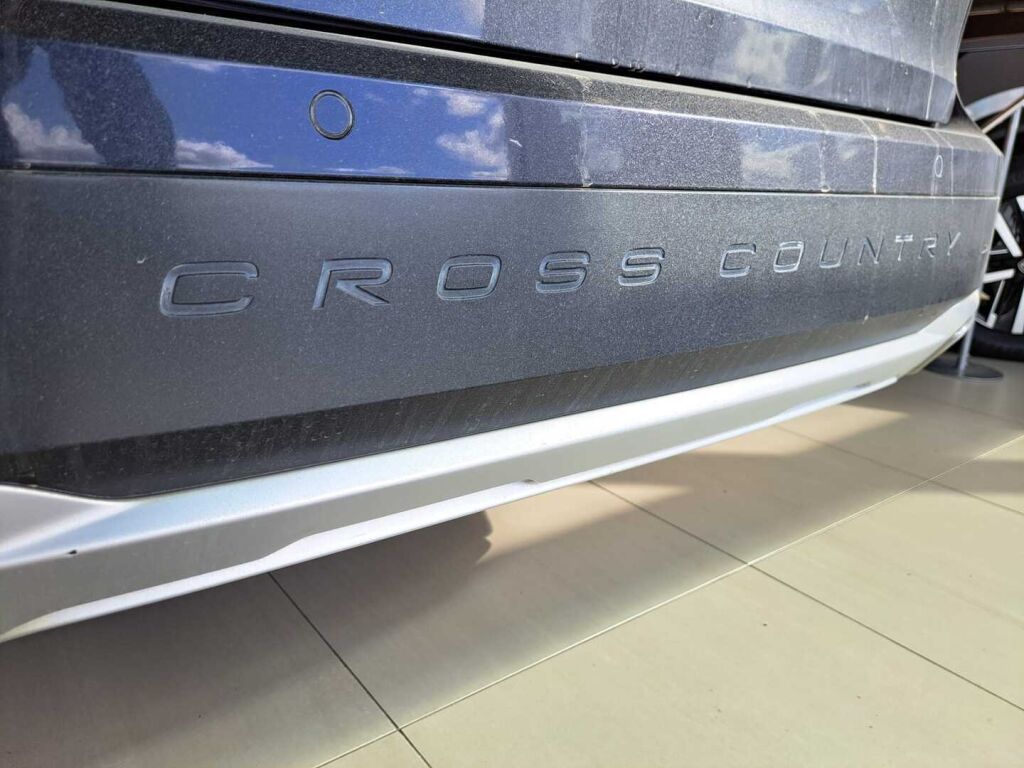 Volvo V90 Cross Country 2017 Sininen