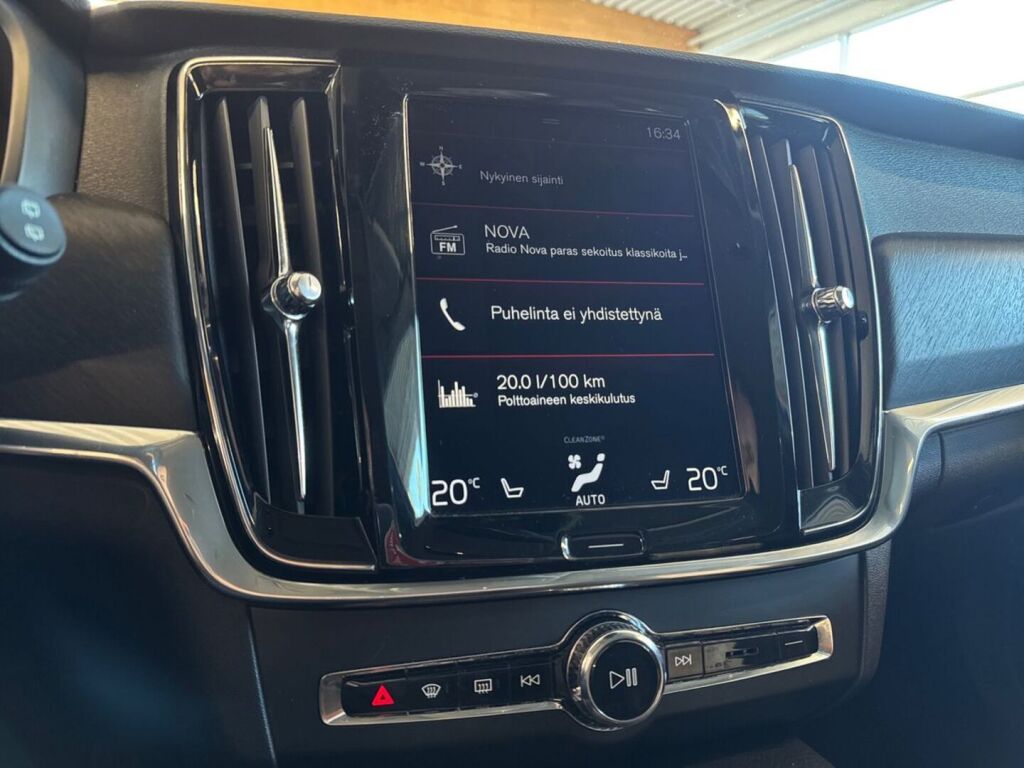 Volvo V90 Cross Country 2017 Sininen