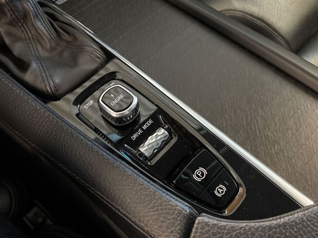 Volvo V90 Cross Country 2017 Sininen