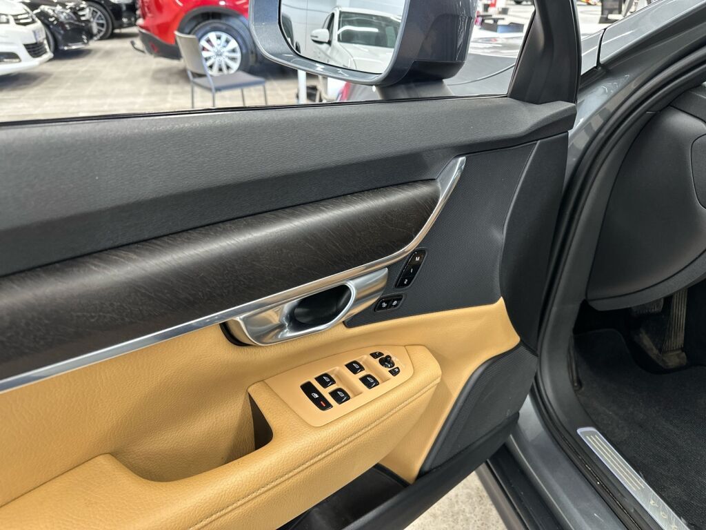Volvo V90 Cross Country 2017 Harmaa