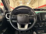 Toyota Hilux 2017 Punainen