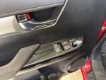 Toyota Hilux 2017 Punainen