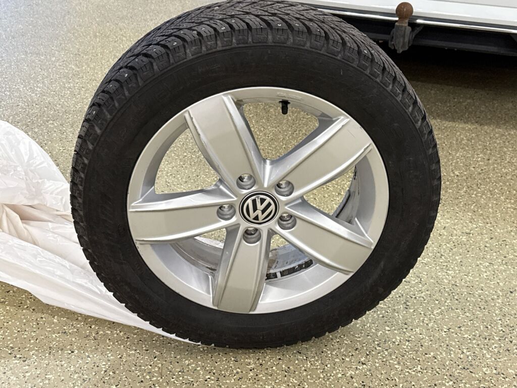 Volkswagen Golf 2017 Valkoinen