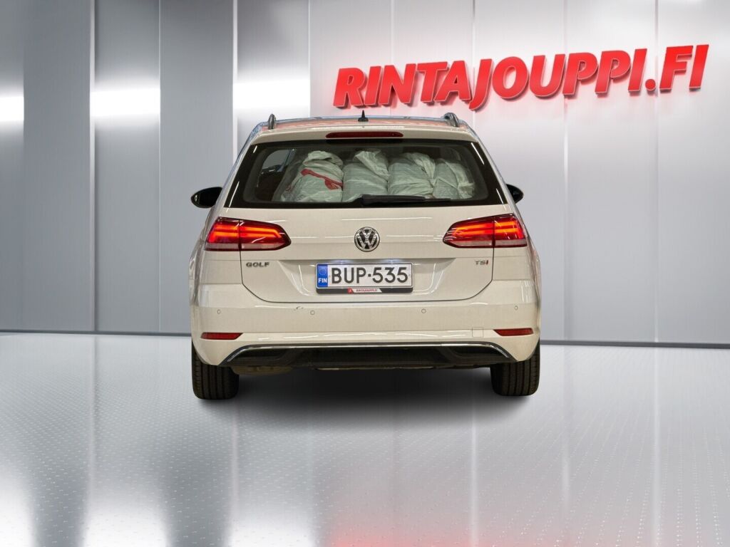 Volkswagen Golf 2017 Valkoinen