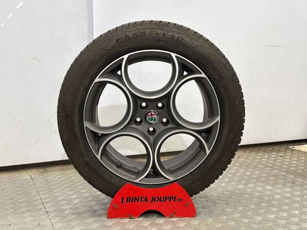 Alfa Romeo Stelvio 2017 Valkoinen