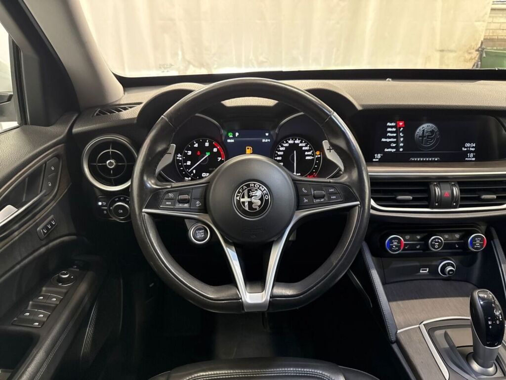 Alfa Romeo Stelvio 2017 Valkoinen