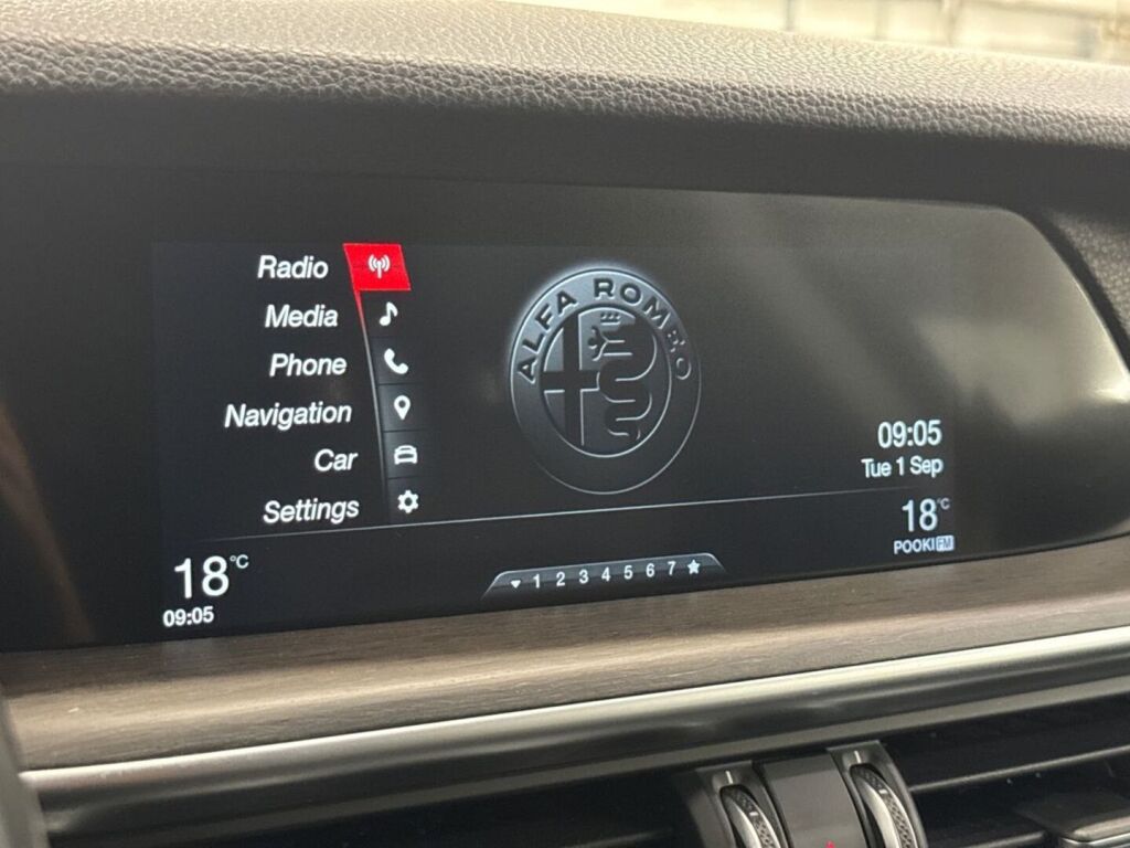 Alfa Romeo Stelvio 2017 Valkoinen