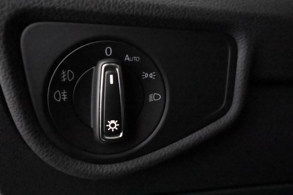 Volkswagen Touran 2017 Valkoinen