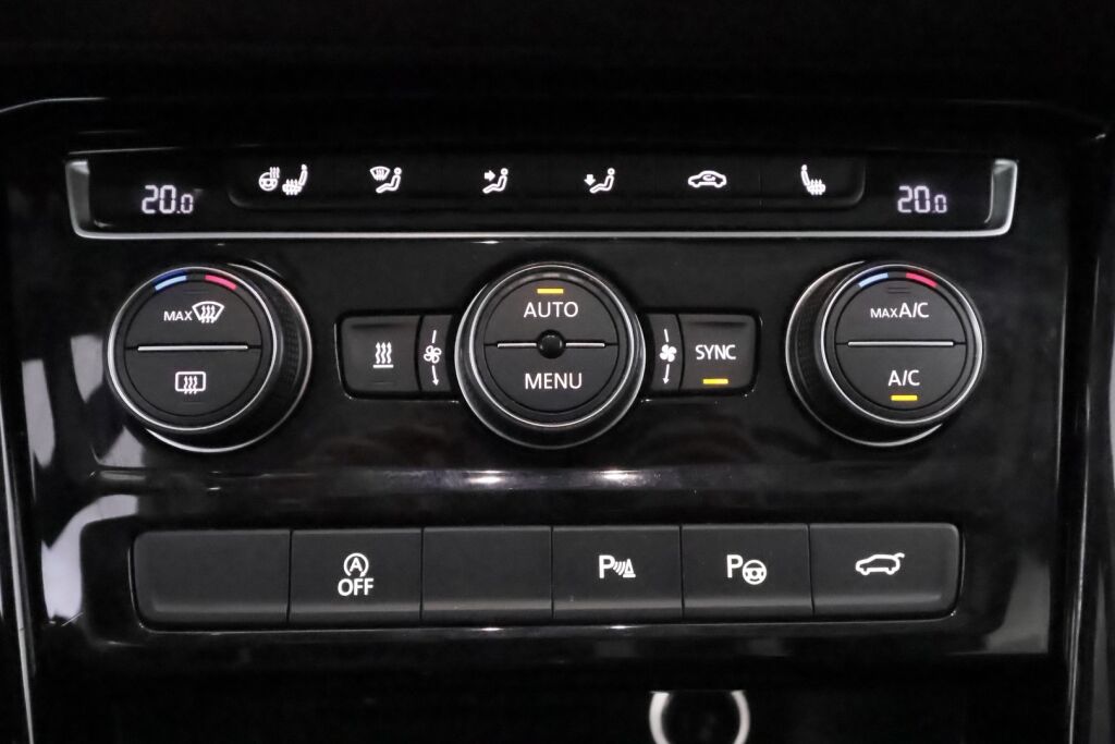 Volkswagen Touran 2017 Valkoinen