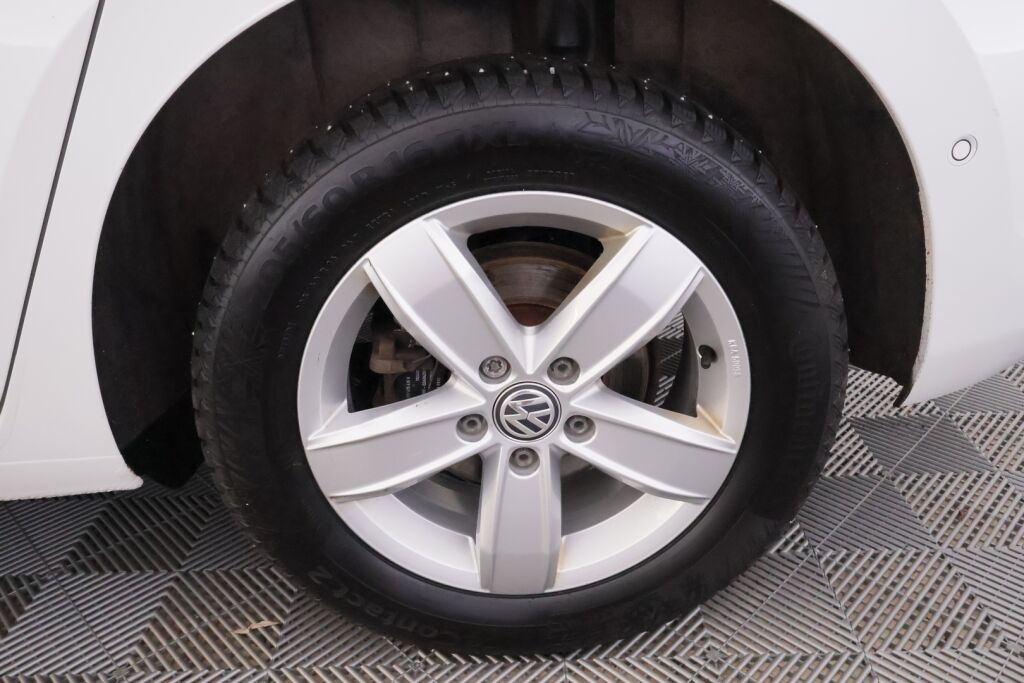 Volkswagen Touran 2017 Valkoinen
