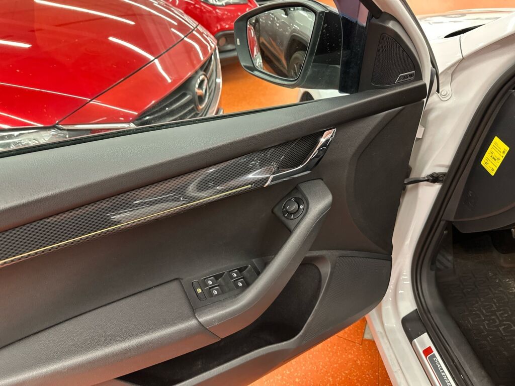 Skoda Octavia 2018 Valkoinen