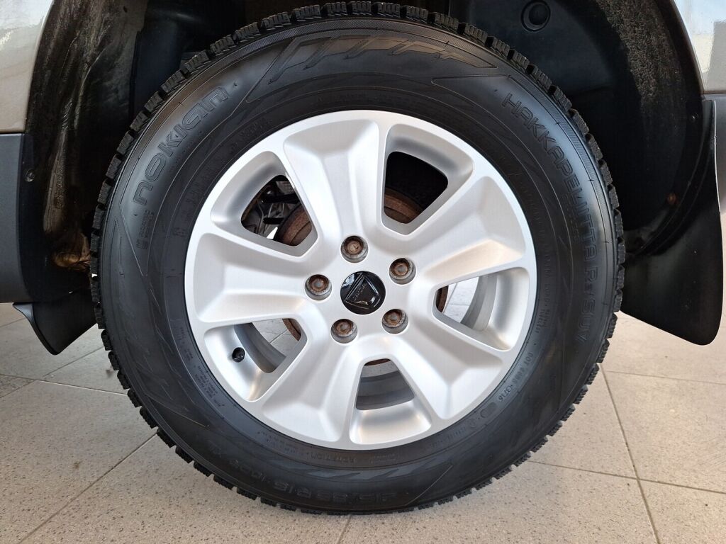 Dacia Duster 2017 Ruskea (beige)