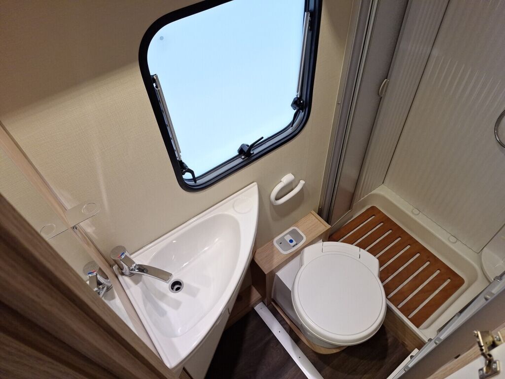 Sunlight T64 2018 Valkoinen