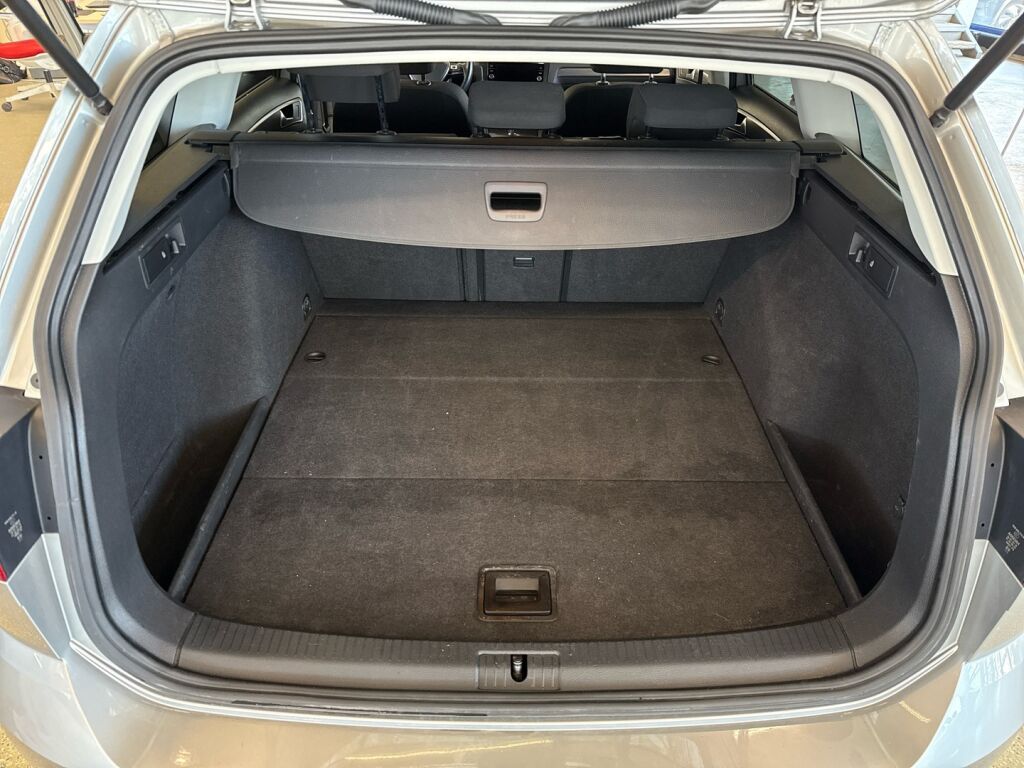 Volkswagen Golf 2017 Harmaa