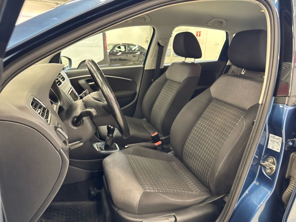 Volkswagen Polo 2017 Sininen