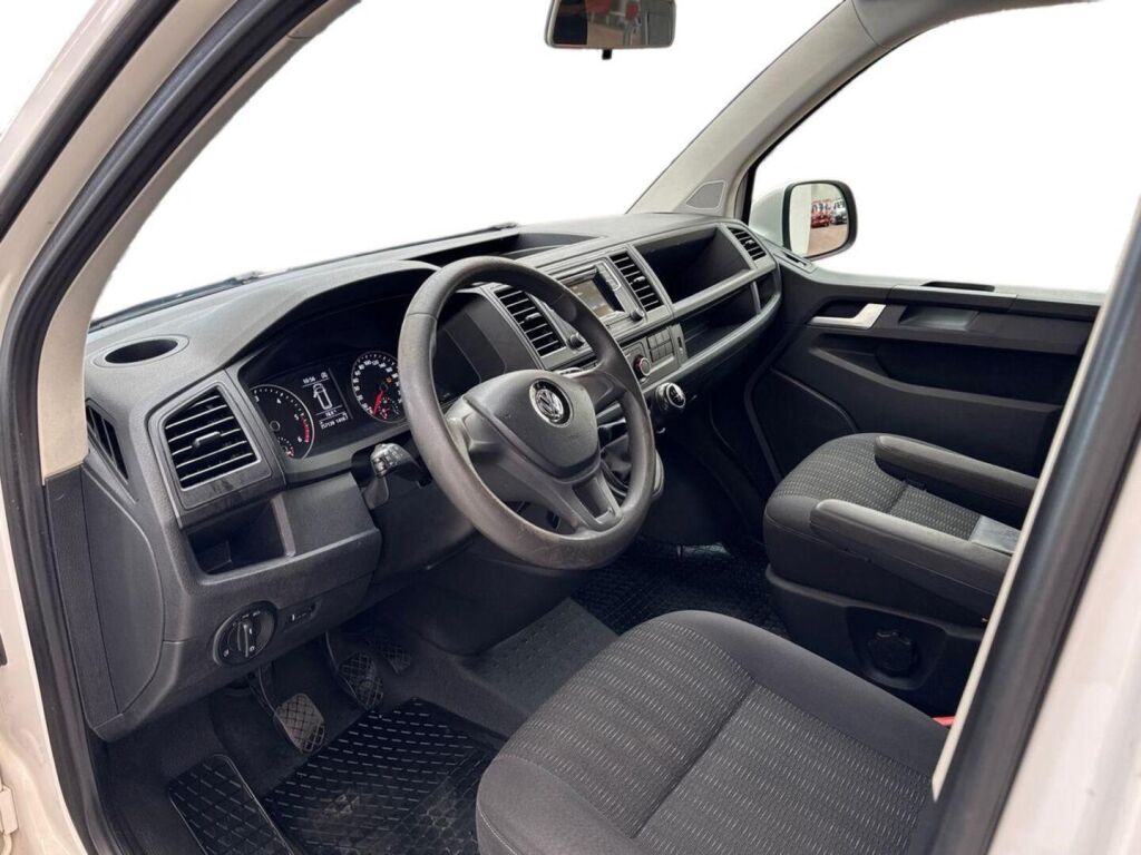 Volkswagen Caravelle 2017 Valkoinen