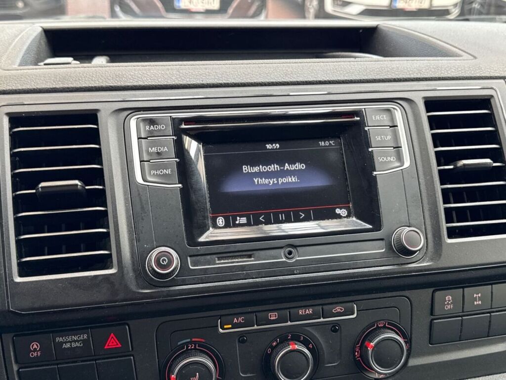 Volkswagen Caravelle 2017 Valkoinen