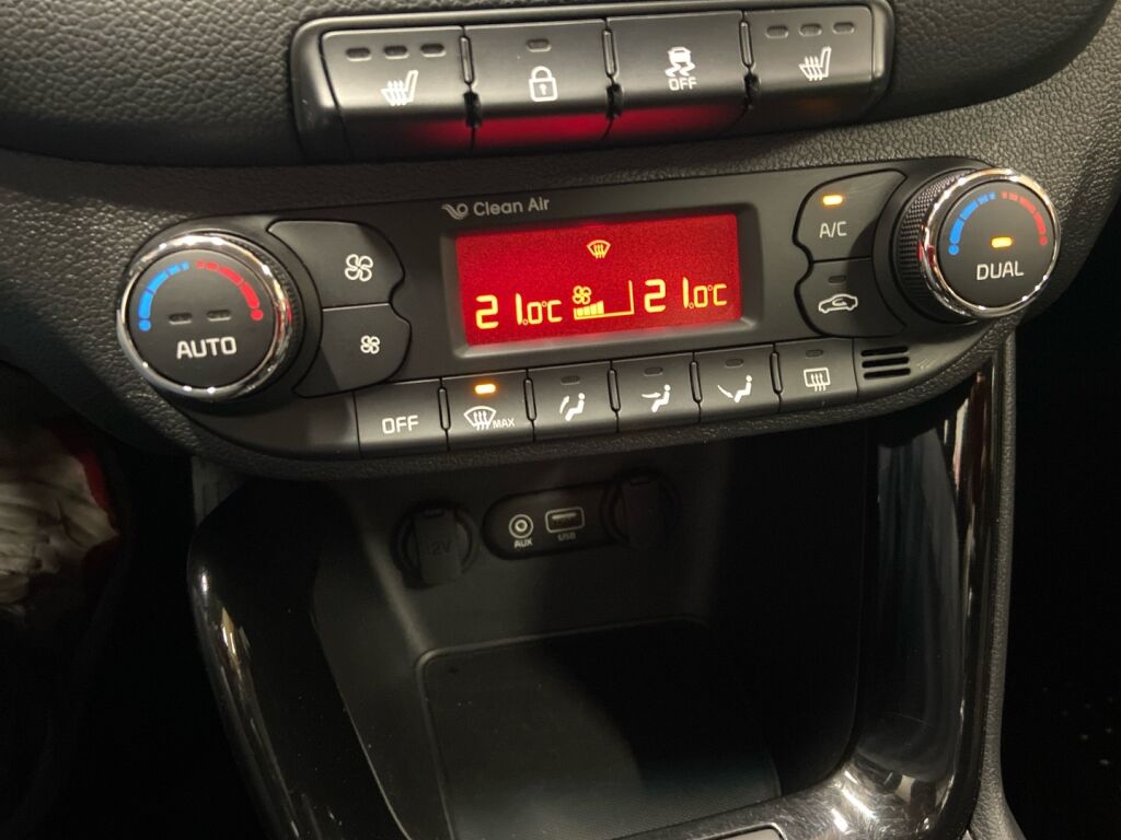 Kia Ceed 2017 Punainen