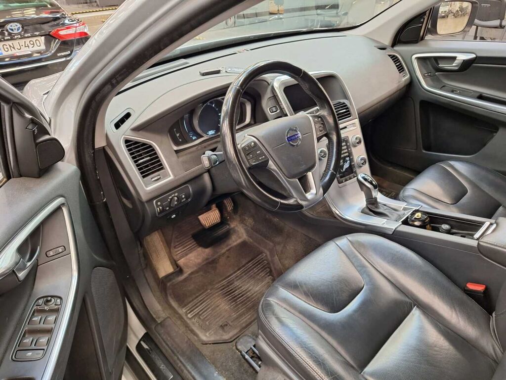 Volvo XC60 2017 Harmaa