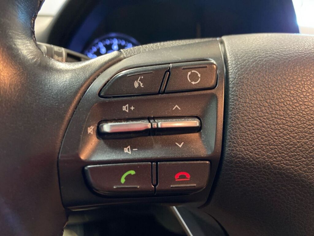 Hyundai i30 5d 2017 Valkoinen