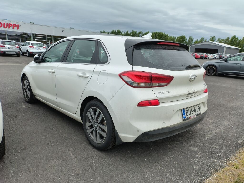 Hyundai i30 5d 2017 Valkoinen