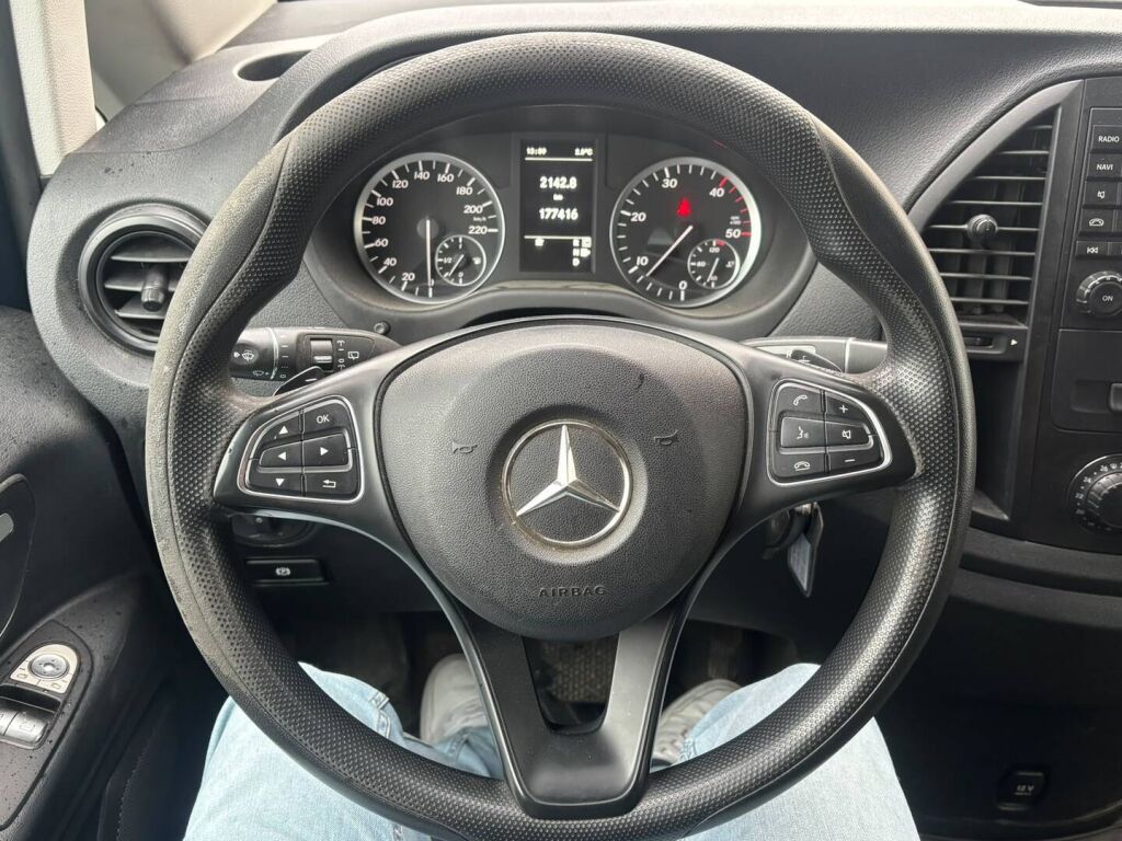 Mercedes-Benz Vito 2017 Sininen