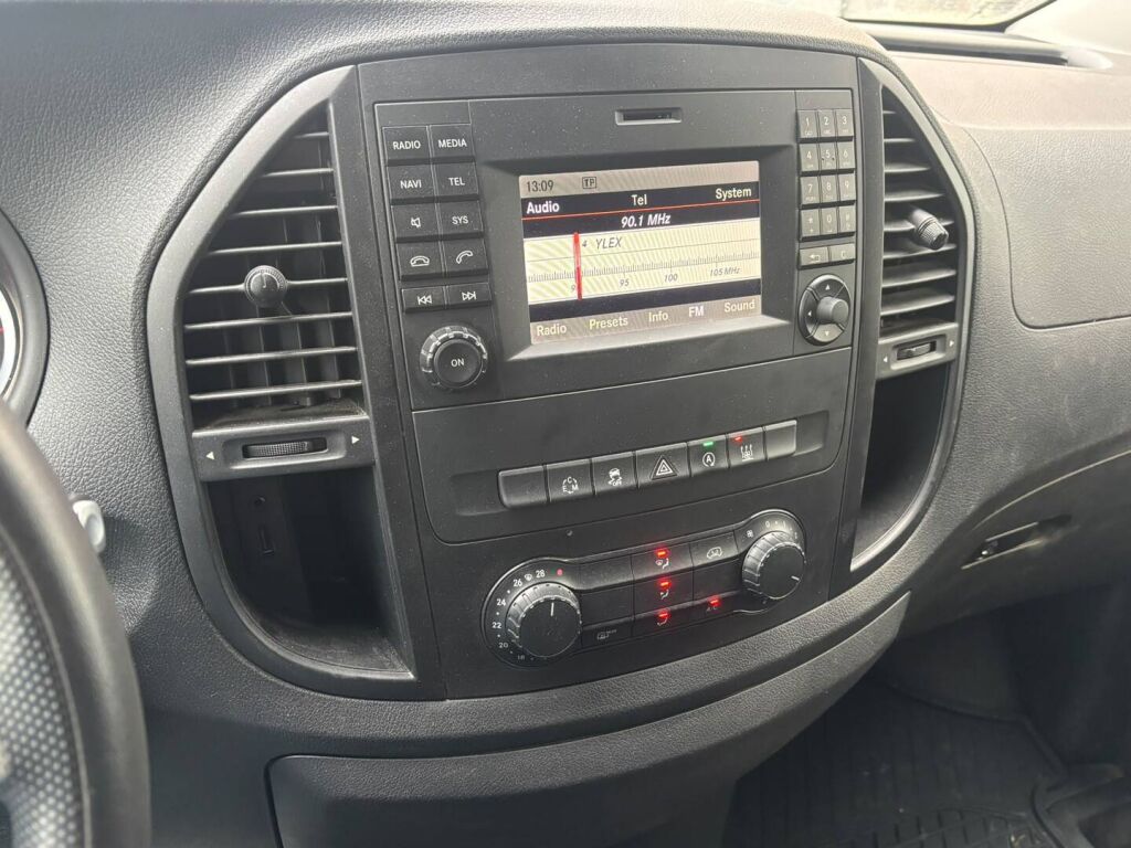 Mercedes-Benz Vito 2017 Sininen