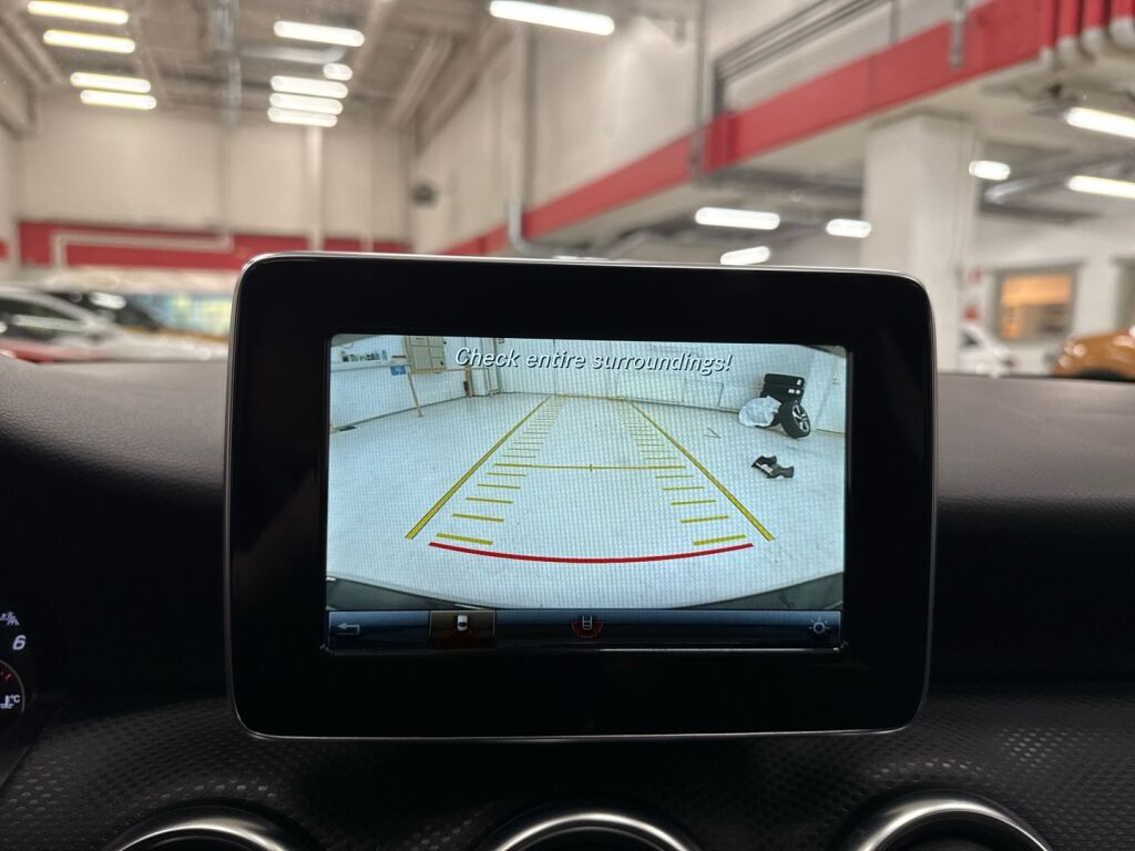 Mercedes-Benz A 2017 Musta