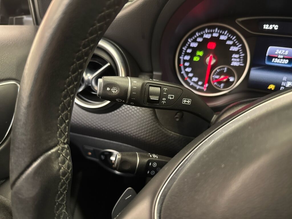 Mercedes-Benz A 2017 Musta