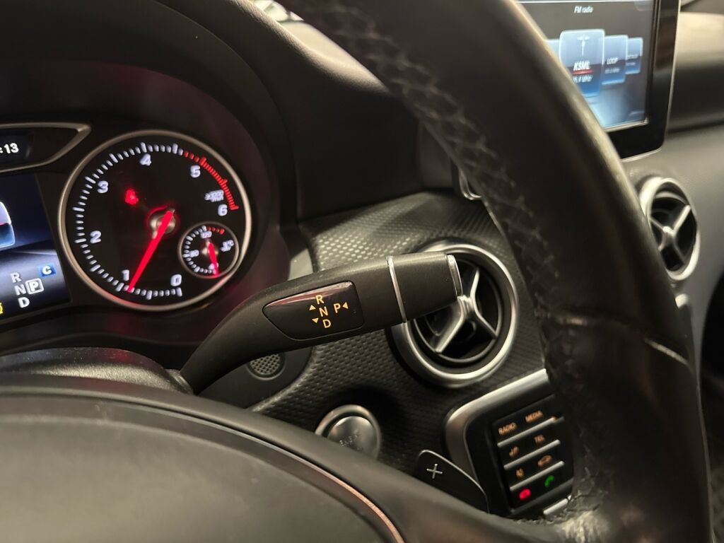 Mercedes-Benz A 2017 Musta
