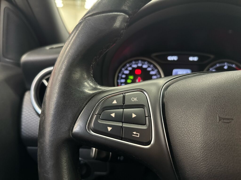 Mercedes-Benz A 2017 Musta