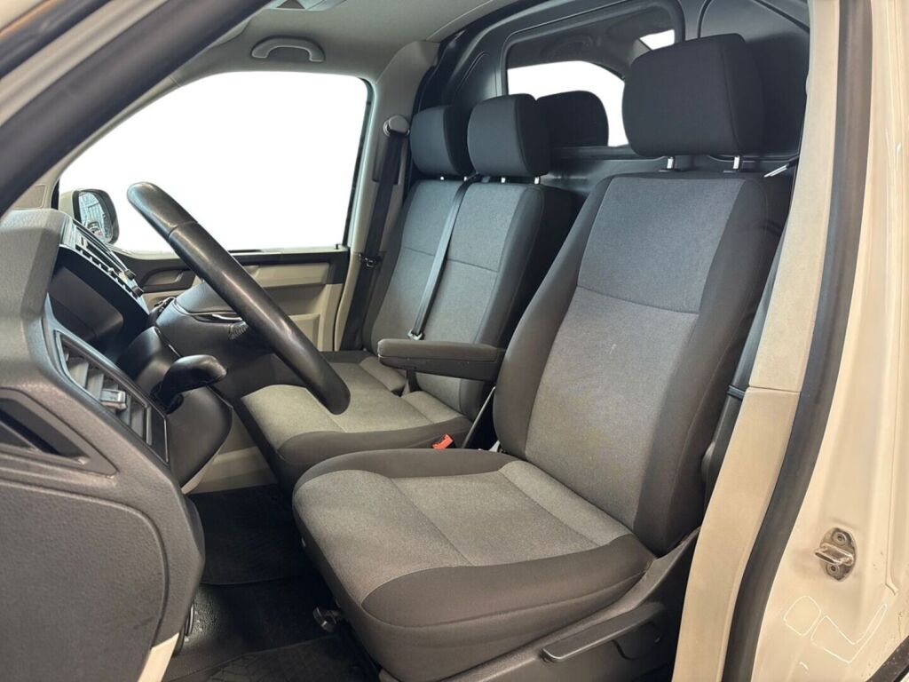 Volkswagen Transporter 2018 Valkoinen