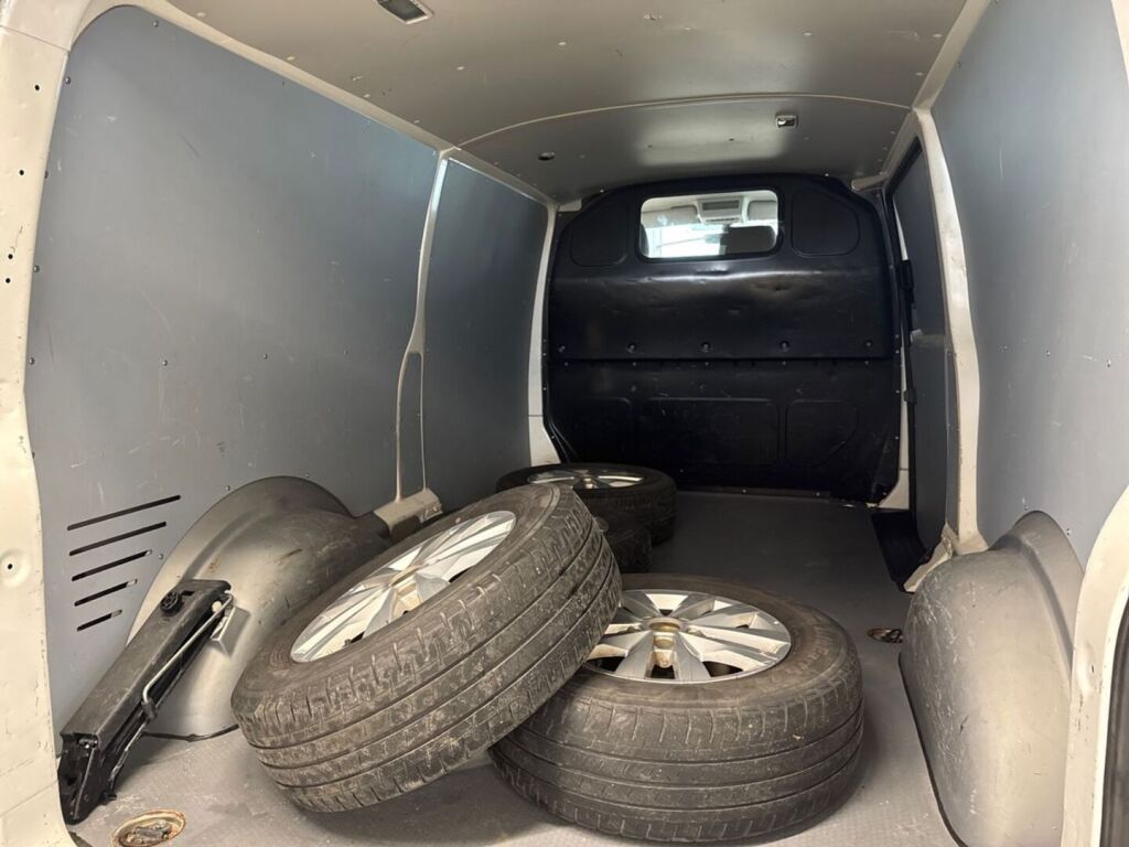 Volkswagen Transporter 2018 Valkoinen