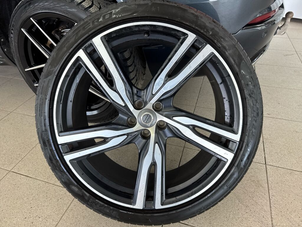 Volvo XC90 2017 Harmaa