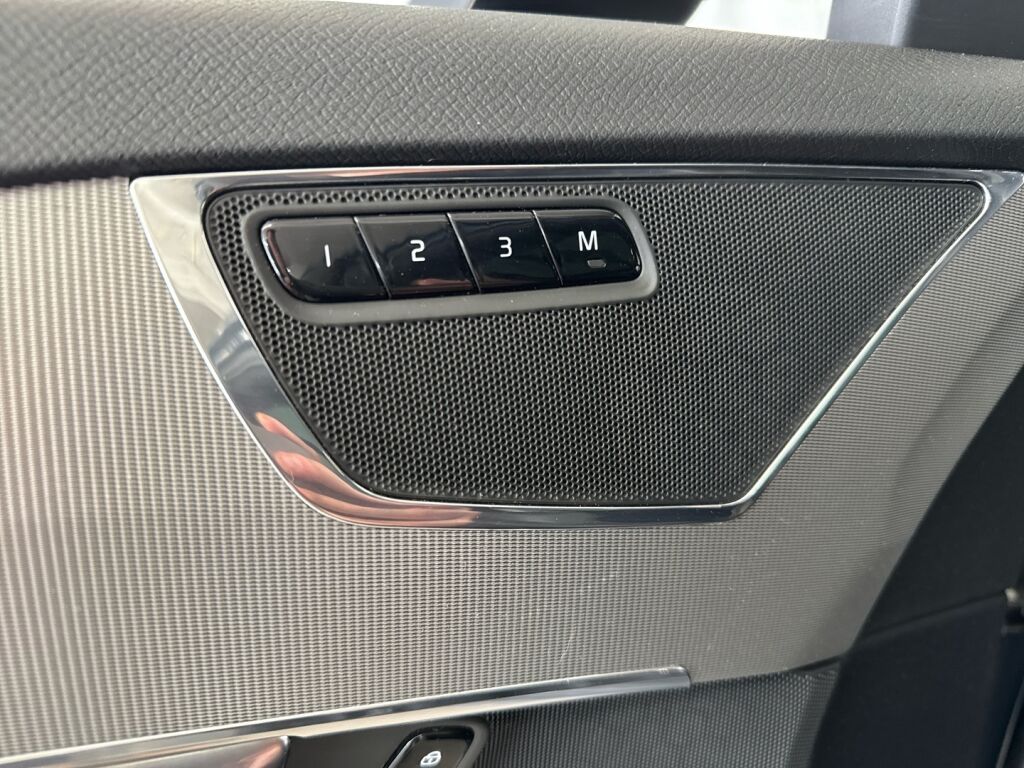 Volvo XC90 2017 Harmaa