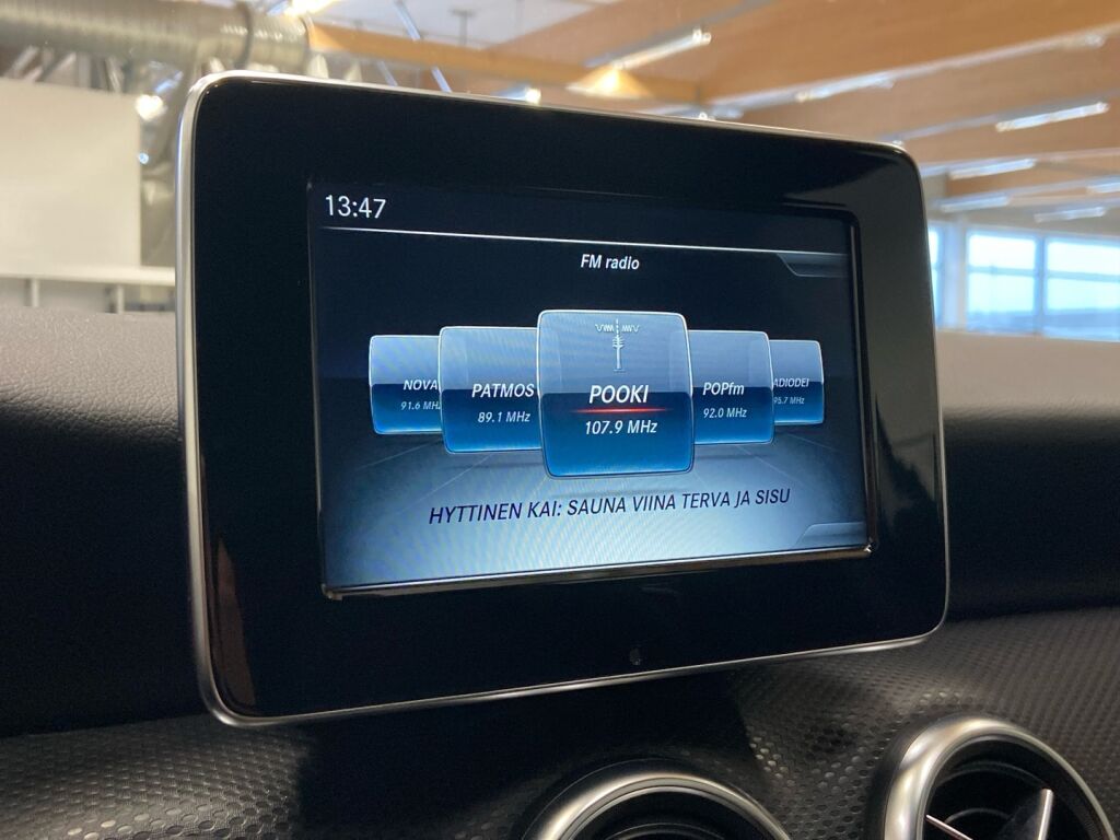 Mercedes-Benz A 2018 Valkoinen