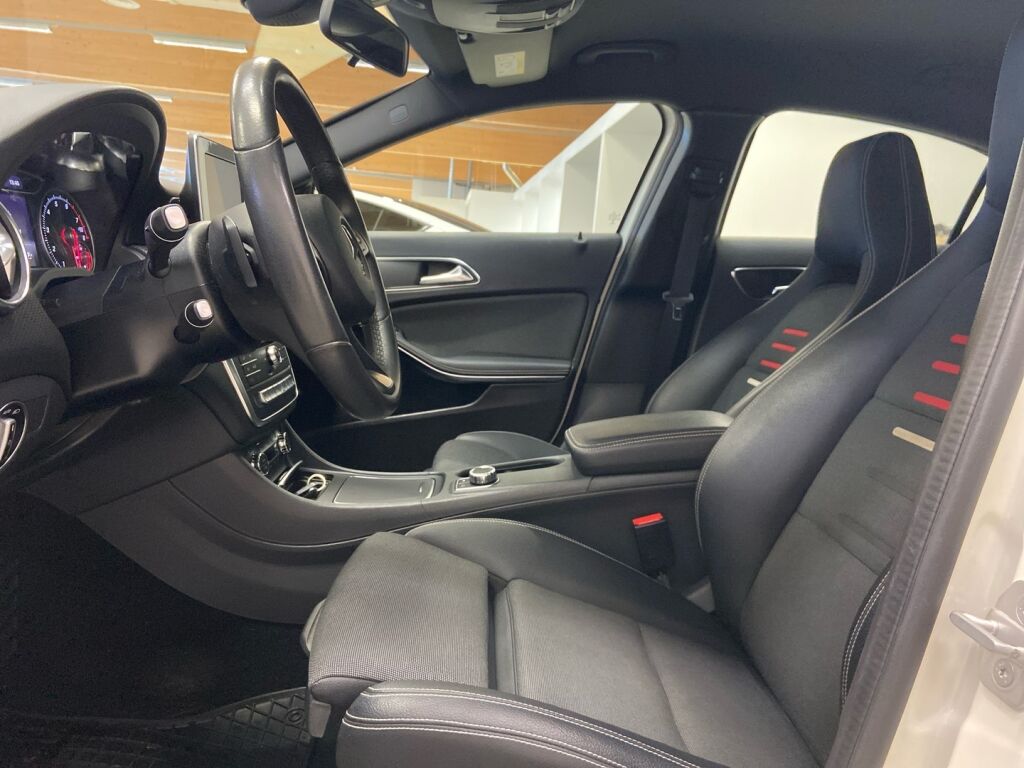 Mercedes-Benz A 2018 Valkoinen