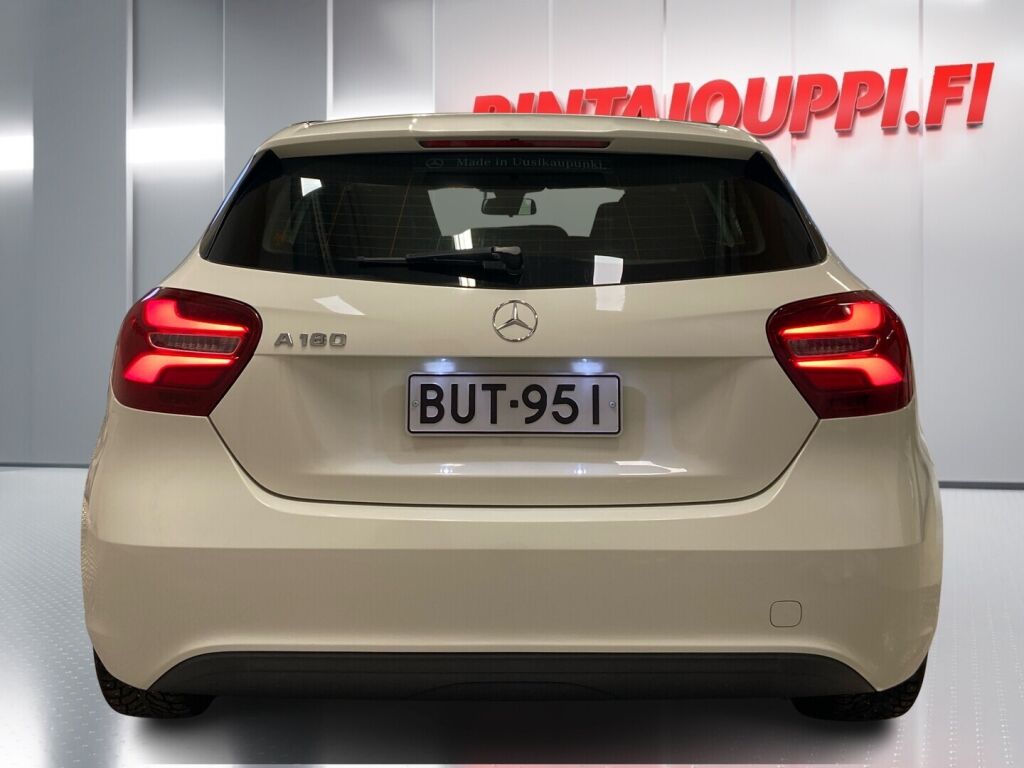 Mercedes-Benz A 2018 Valkoinen