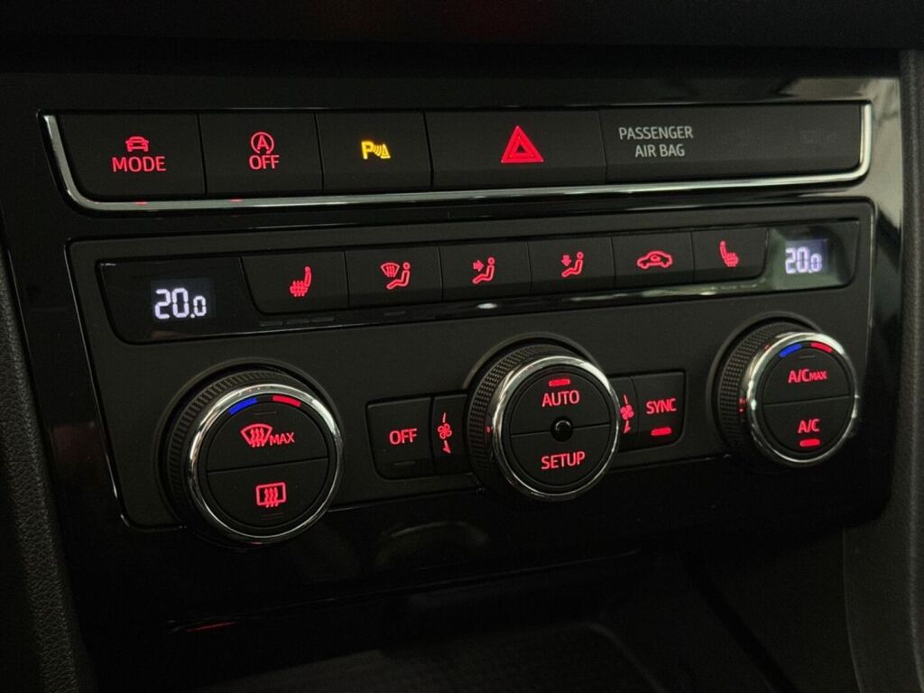 Seat Leon ST 2018 Musta