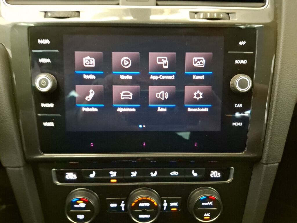 Volkswagen Golf 2017 Valkoinen