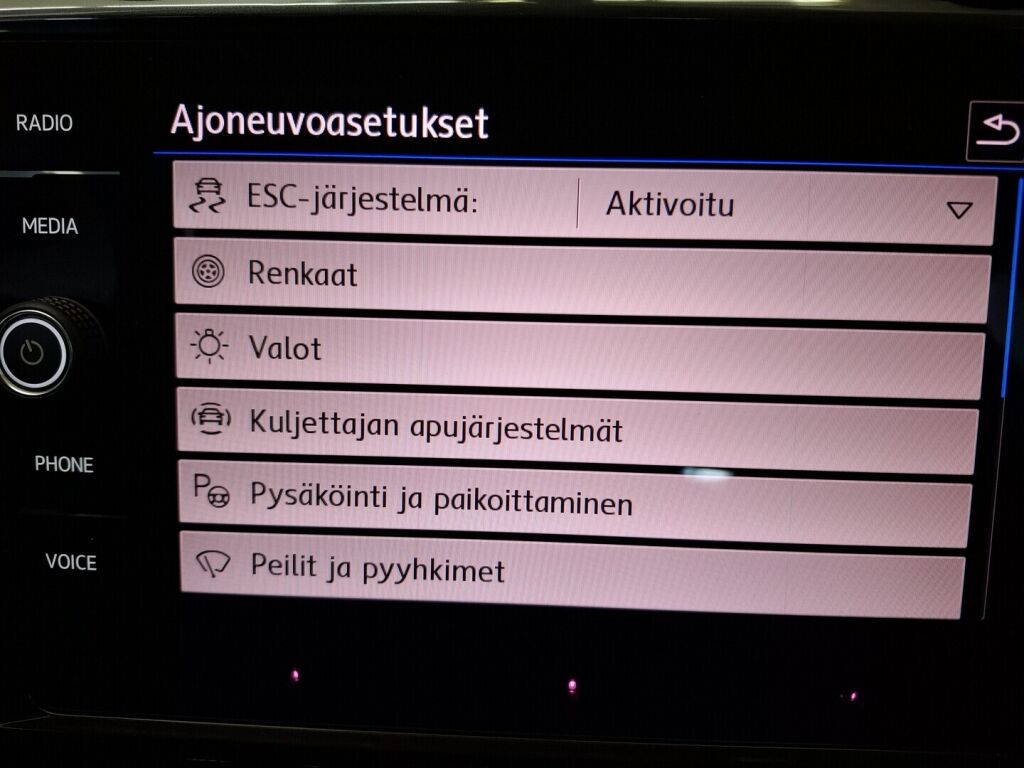 Volkswagen Golf 2017 Valkoinen