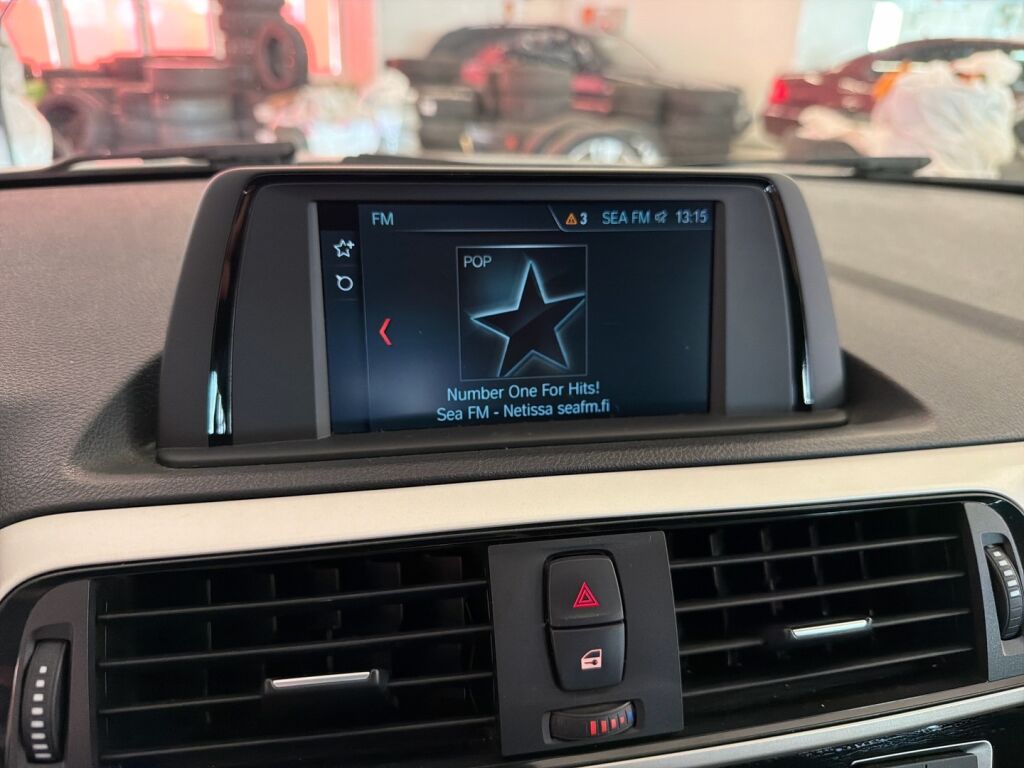 BMW 118 2018 Valkoinen